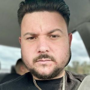 Meet your Posher, Carlos